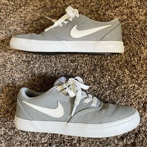 Nike SB shoes ☑️